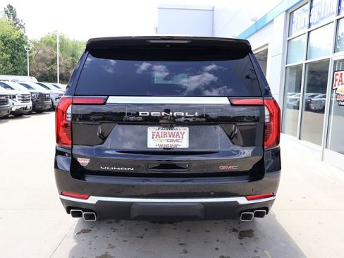 New 2026 GMC Yukon XL Denali w/ Denali Reserve Package AWD/4WD image 9