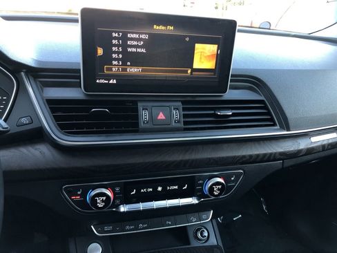 Used 2018 Audi Q5 2.0T Premium Plus w/ Premium Plus Package image 14