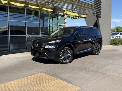 Used 2025 Nissan Rogue Platinum w/ Tech Package