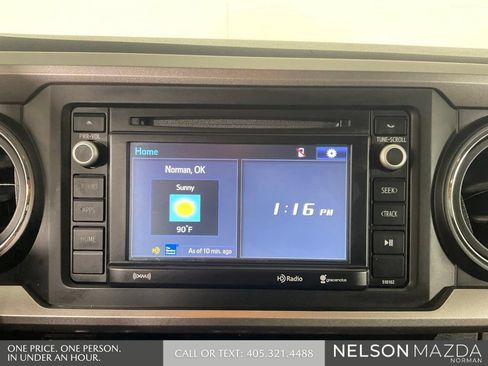 Used 2017 Toyota Tacoma SR5 w/ Tow Package RWD image 35
