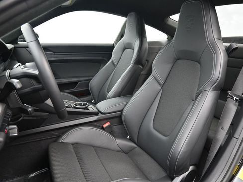 Used 2026 Porsche 911 GT3 image 5