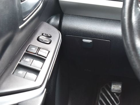 Used 2016 Toyota Camry SE FWD image 29