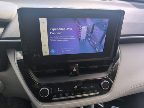 Certified 2023 Toyota Corolla Cross L image 24