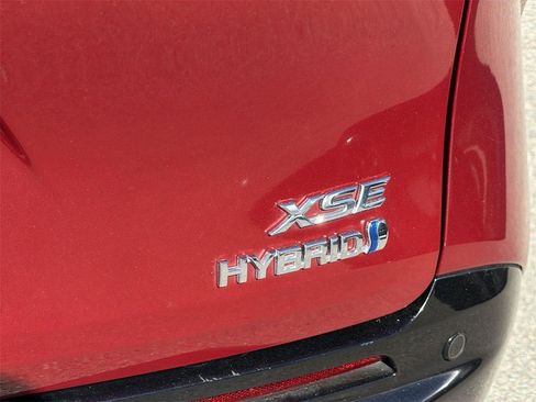 Used 2021 Toyota Sienna XSE w/ XSE Plus Package image 32