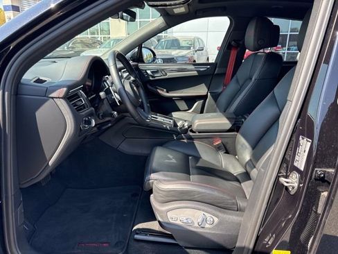 Used 2022 Porsche Macan GTS image 14