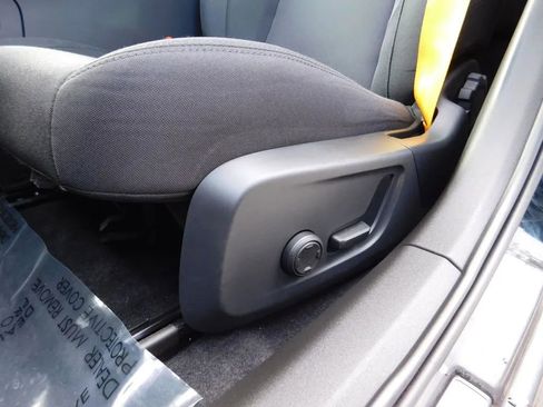 Used 2022 Polestar Polestar 2 w/ Performance Package image 16