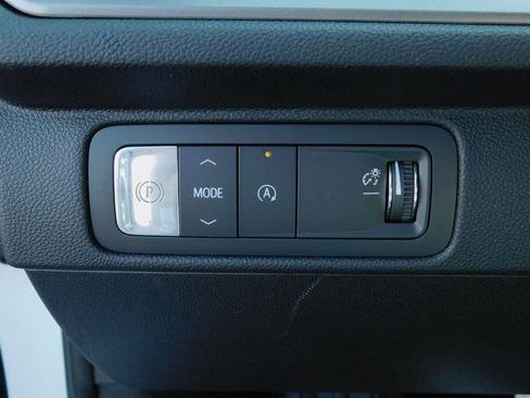 New 2026 Chevrolet Traverse LT w/ Sun and Wheel Package image 40