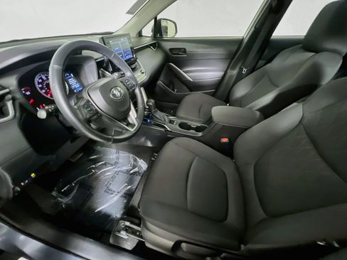 Used 2022 Toyota Corolla Cross LE AWD/4WD image 15