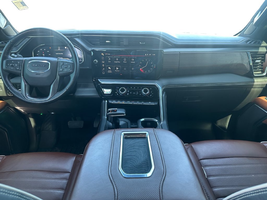 Used 2022 GMC Sierra 1500 Denali Ultimate AWD/4WD image 2