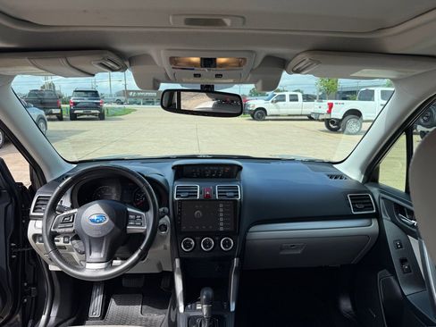 Used 2016 Subaru Forester 2.5i Touring w/ Eyesight & Navigation System image 22