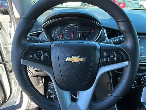 Used 2022 Chevrolet Trax LT w/ Sport Edition AWD/4WD image 18