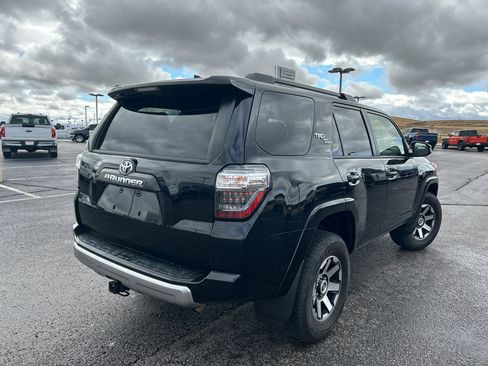 Used 2024 Toyota 4Runner TRD Off-Road image 5