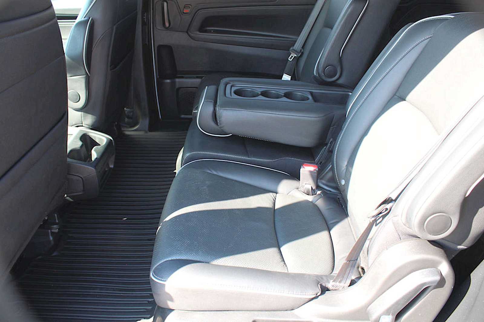 Used 2022 Honda Odyssey Elite image 25