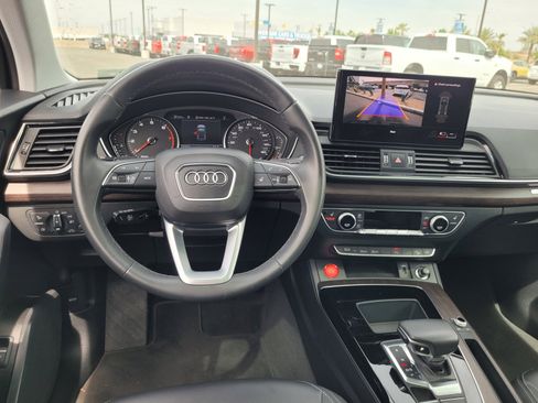 Used 2023 Audi Q5 2.0T Premium w/ Convenience Package AWD/4WD image 20