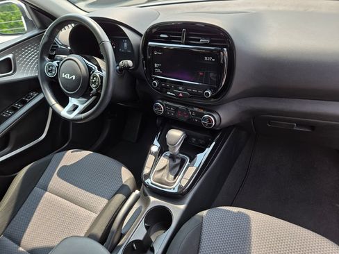 Certified 2022 Kia Soul X-Line FWD image 10