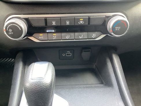 Used 2022 Nissan Altima 2.5 S FWD image 16