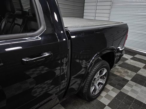 Used 2019 RAM 1500 Laramie w/ Sport Appearance Package AWD/4WD image 12