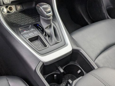 Used 2023 Toyota RAV4 XLE Premium image 16