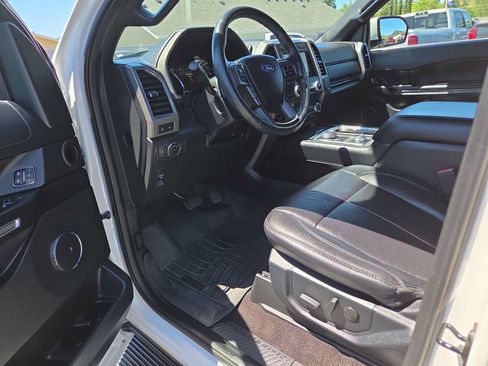 Used 2020 Ford Expedition Max XLT w/ Equipment Group 202A AWD/4WD image 10