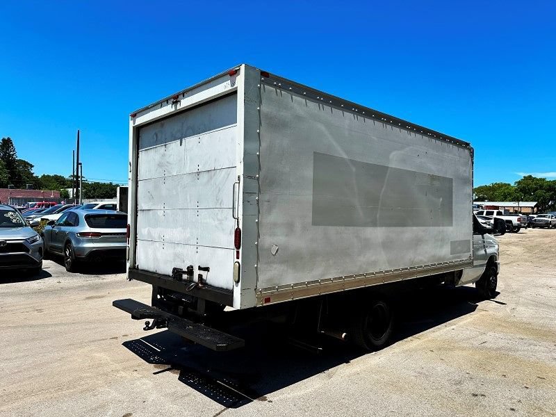 Used 2016 Ford E-350 and Econoline 350 Super Duty RWD image 5