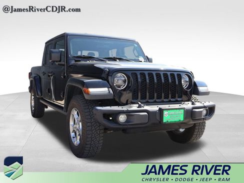 Used 2021 Jeep Gladiator Sport AWD/4WD image 6