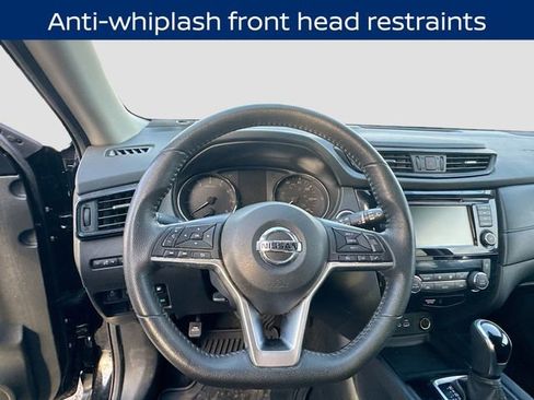 Used 2020 Nissan Rogue SV image 13