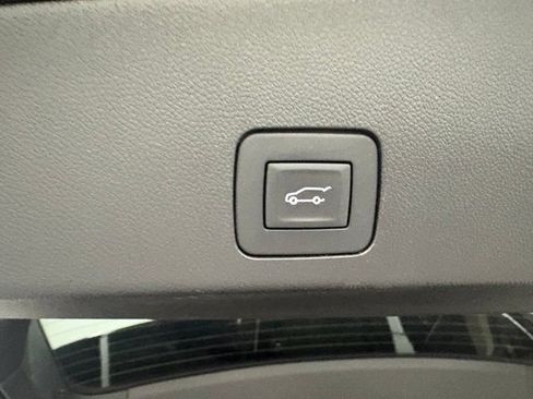 Used 2025 Buick Encore GX Preferred FWD image 9