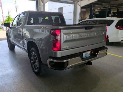 Used 2025 Chevrolet Silverado 1500 LT AWD/4WD image 4