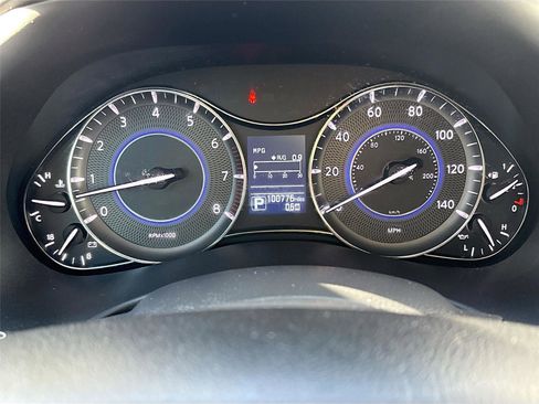 Used 2016 INFINITI QX80 Luxe w/ 22" Wheel Package image 12