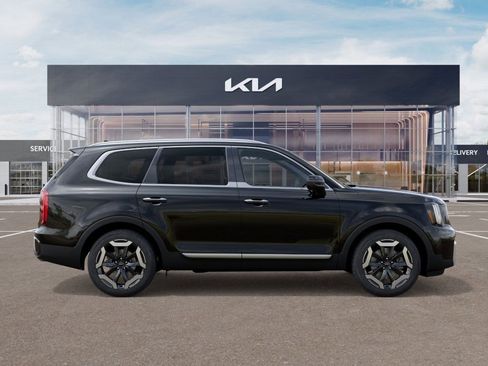 New 2025 Kia Telluride S image 3