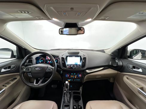 Used 2019 Ford Escape Titanium AWD/4WD image 10