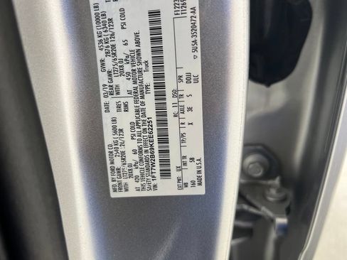 Used 2019 Ford F250 Lariat w/ Lariat Ultimate Package AWD/4WD image 32