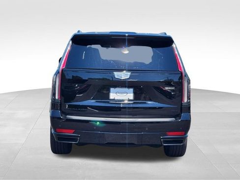 Used 2024 Cadillac Escalade Sport Platinum w/ LPO, ONYX Package AWD/4WD image 4