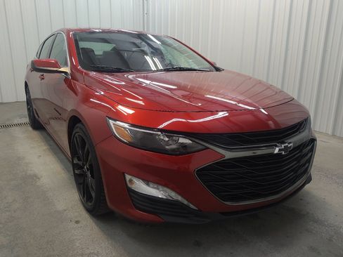Used 2021 Chevrolet Malibu LT w/ Leather Package FWD image 13