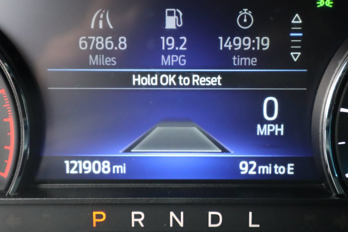 Used 2022 Ford Explorer XLT w/ Equipment Group 202A AWD/4WD image 47