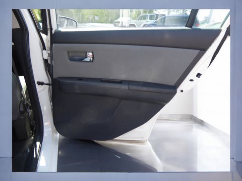 Used 2011 Nissan Sentra 2.0 S image 18