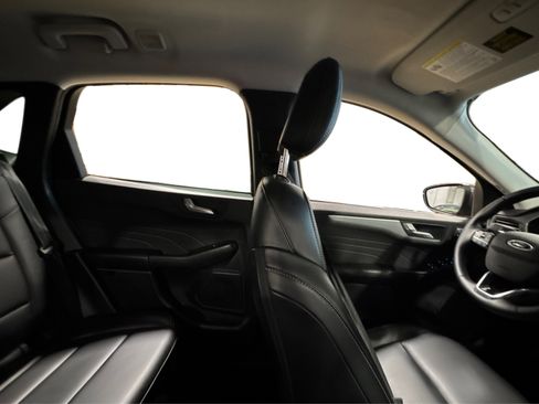 Used 2025 Ford Escape Platinum image 44