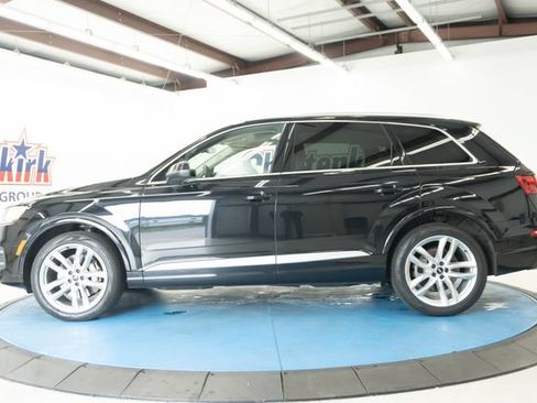 Used 2018 Audi Q7 3.0T Prestige w/ Prestige Package AWD/4WD image 24