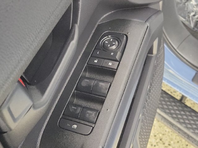 Used 2025 Toyota 4Runner SR5 RWD image 22