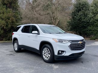 Used 2021 Chevrolet Traverse LT video 2