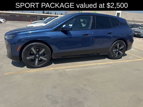 Used 2023 BMW iX xDrive50 w/ Sport Package AWD/4WD image 2