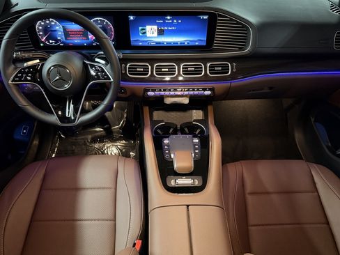New 2026 Mercedes-Benz GLS 450 4MATIC image 12