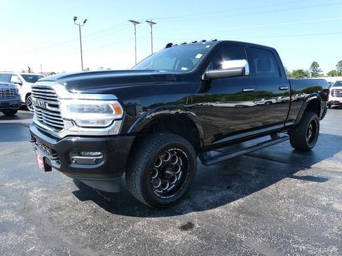 Used 2021 RAM 2500 Laramie w/ Body Color Bumper Group AWD/4WD image 10