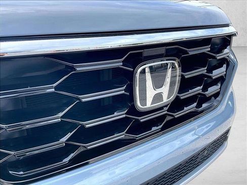 Used 2025 Honda Pilot Touring image 30