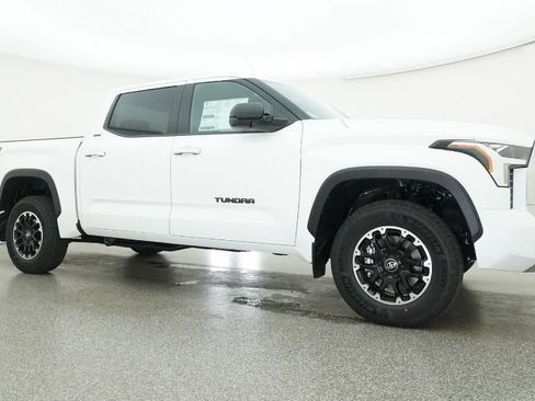 New 2026 Toyota Tundra SR5 AWD/4WD image 28