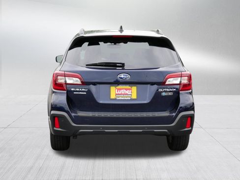 Used 2018 Subaru Outback 2.5i Touring AWD/4WD image 6