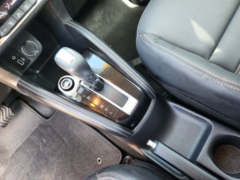Used 2020 Nissan Kicks SR w/ SR Premium Package FWD image 16