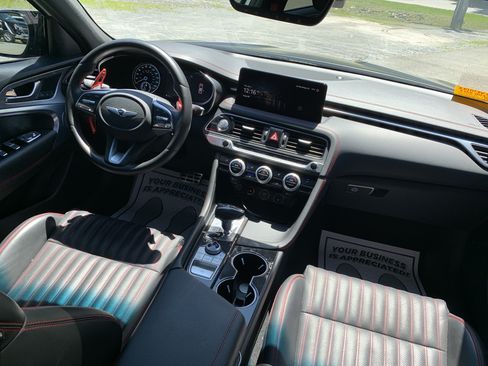 Used 2023 Genesis G70 2.0T w/ Sport Prestige Package RWD image 39