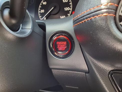 Used 2025 Honda HR-V Sport image 11