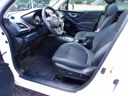 Used 2023 Subaru Forester Premium AWD/4WD image 18